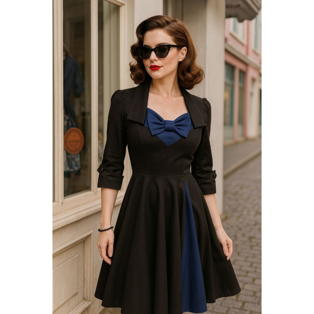 Retro Dress Size Small Black and Blue